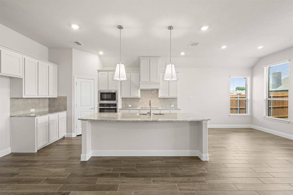 10 Osprey Street, Joshua, TX 76058