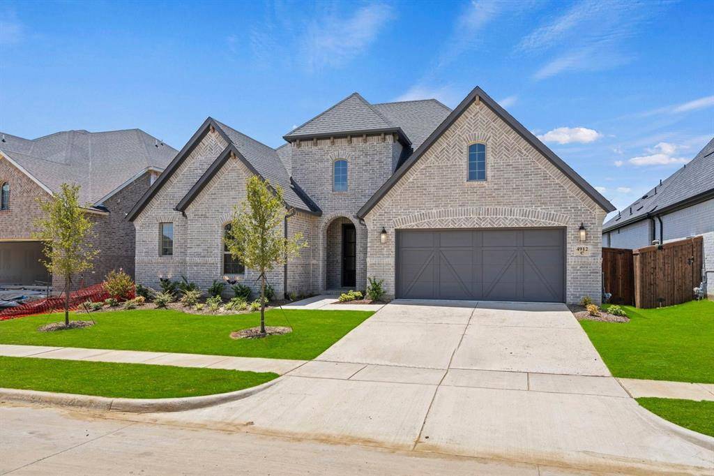 4912 Sandbrock Parkway, Aubrey, TX 76227