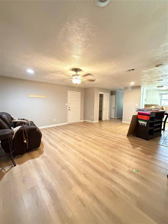 1621 Gill Street, Blue Mound, TX 76131