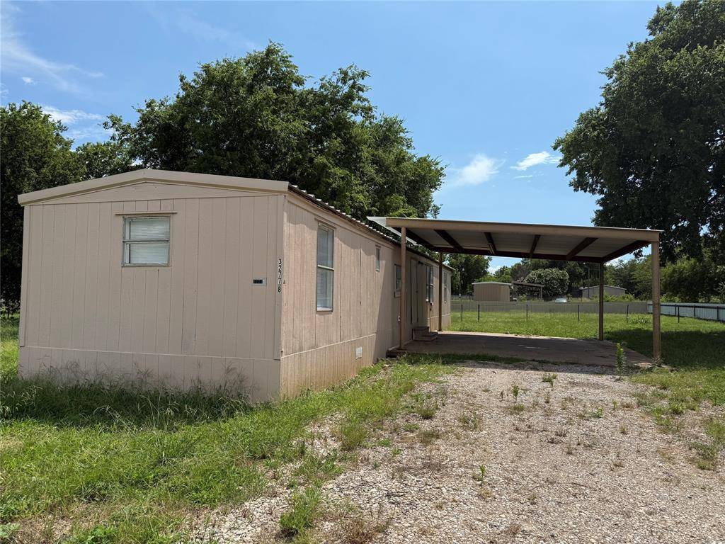 3277 Hidalgo #B, Waxahachie, TX 75167