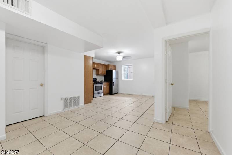 126 -128 N 9TH #1, Paterson City, NJ 07522