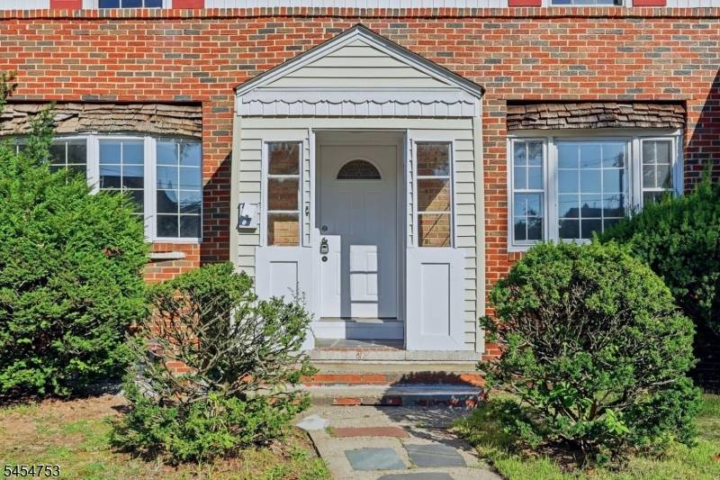 608-612 W 8Th St, Plainfield City, NJ 07060