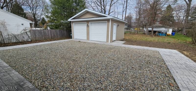 27 Forest Rd, Mount Olive Twp., NJ 07828
