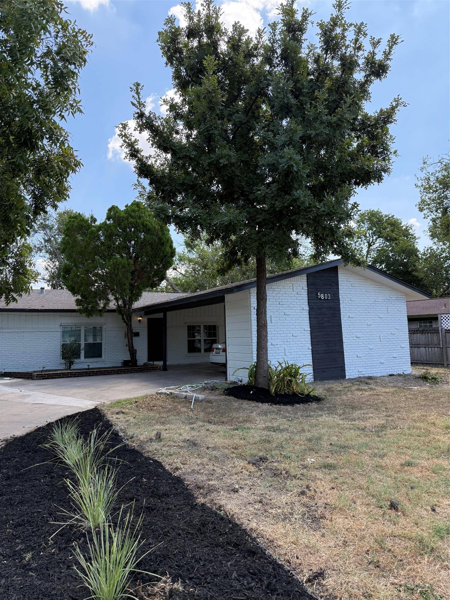 5803 Wellington DR #B, Austin, TX 78723