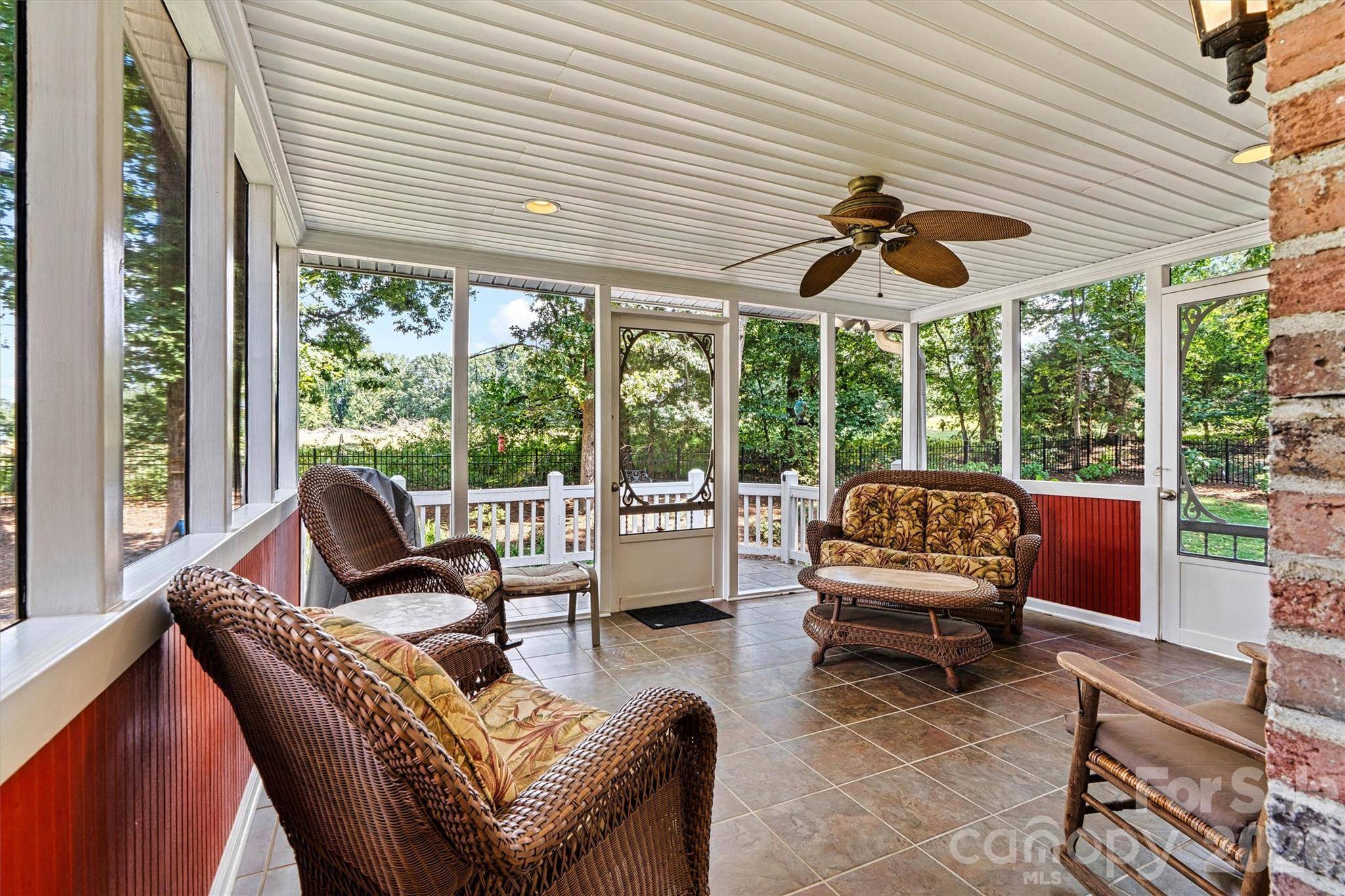 7538 Golf Course DR S, Denver, NC 28037