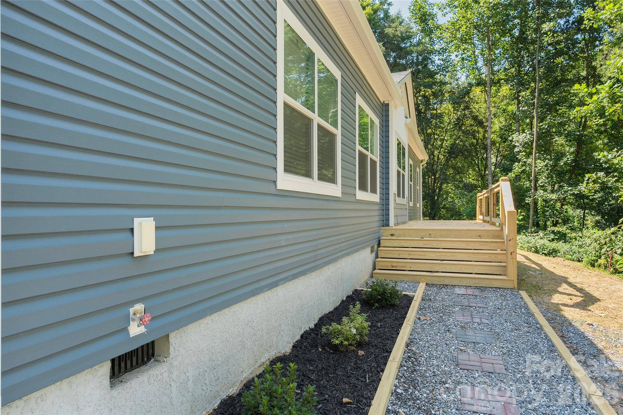 24 Green Burch DR, Bryson City, NC 28713