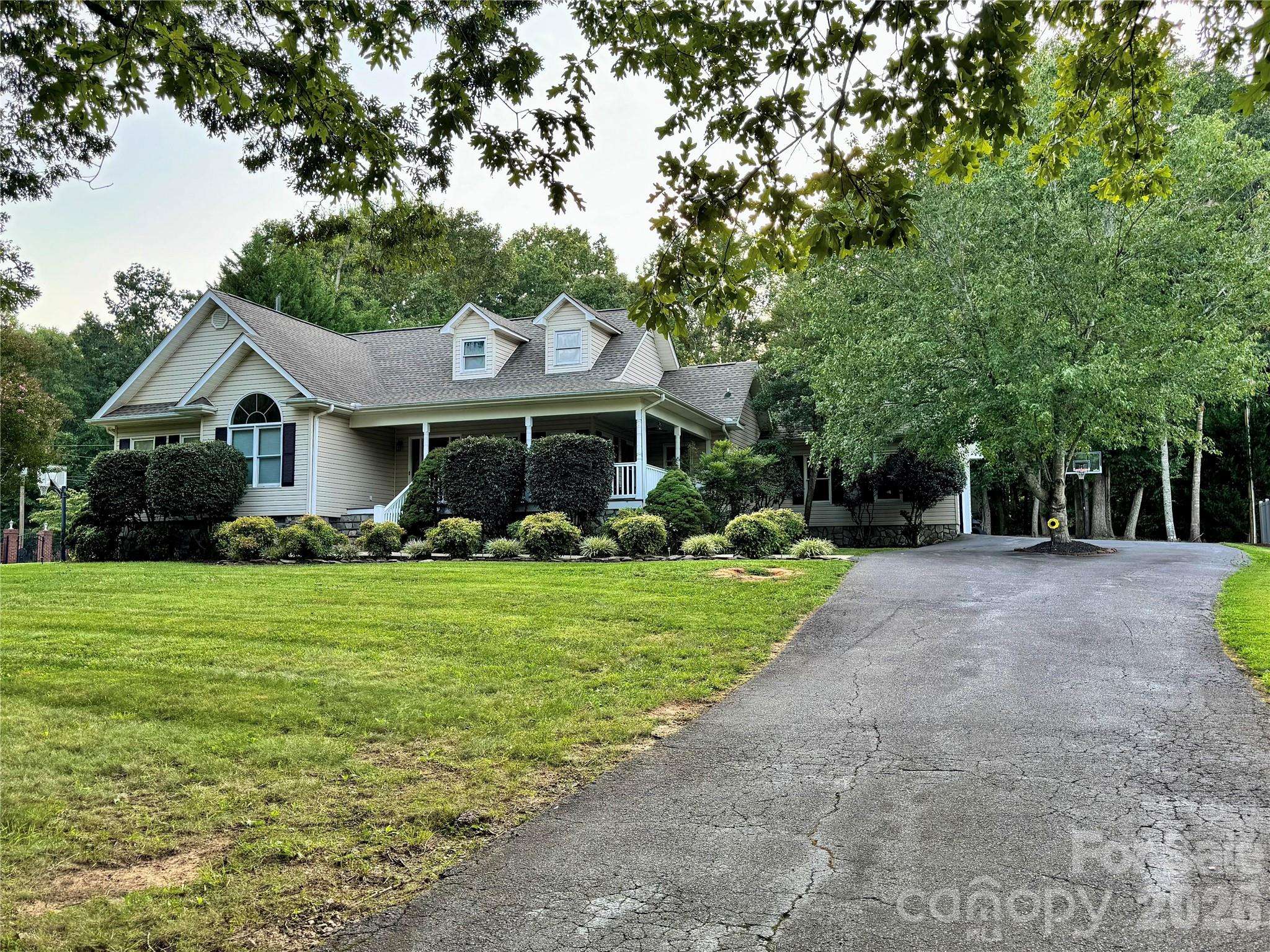 107 Shawnee TRL, Maiden, NC 28650