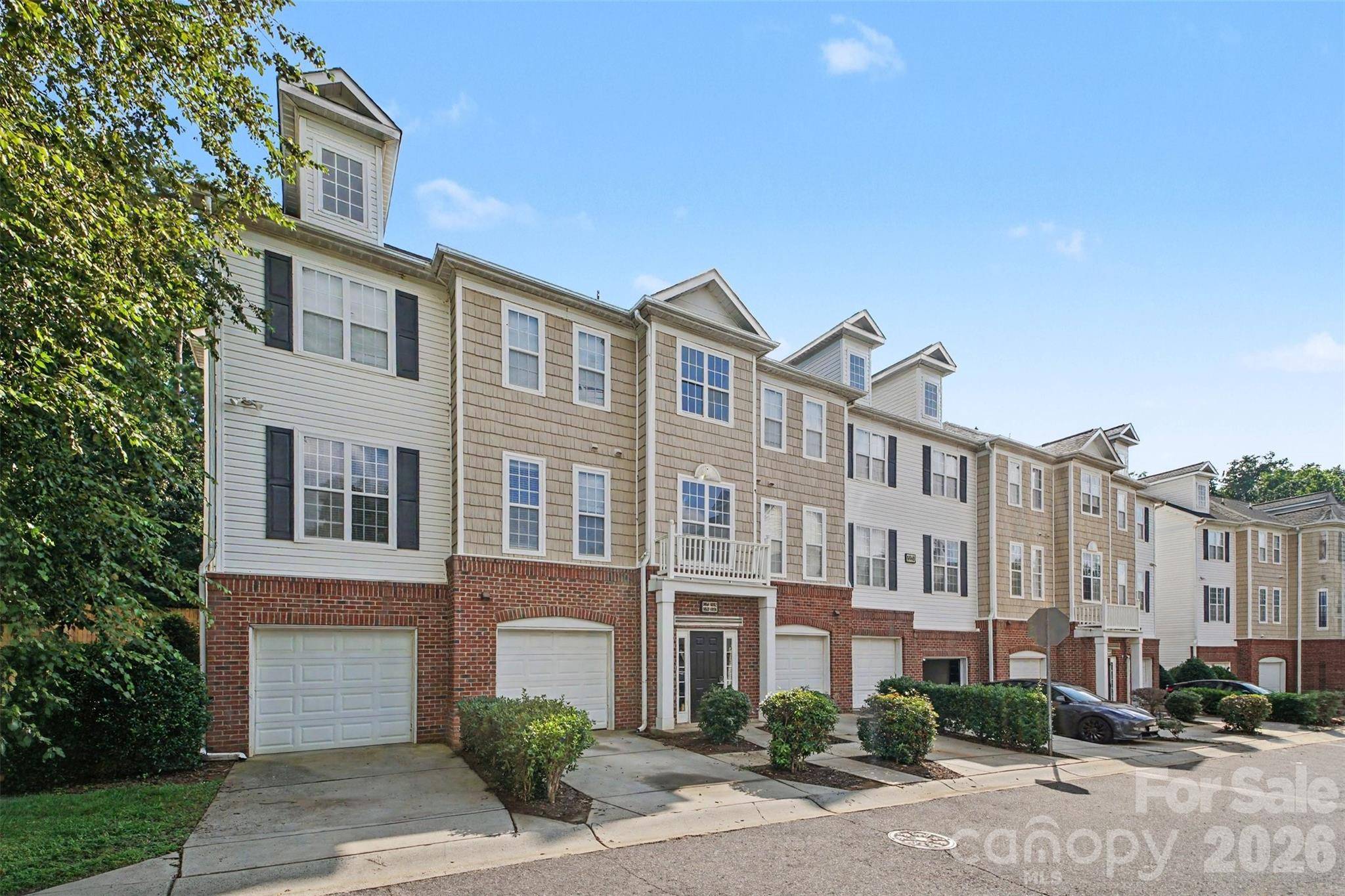 6858 Park Place DR, Charlotte, NC 28262