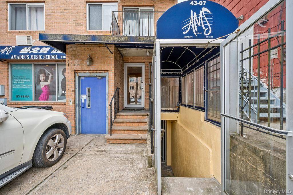 43-07 162nd ST, Flushing, NY 11358