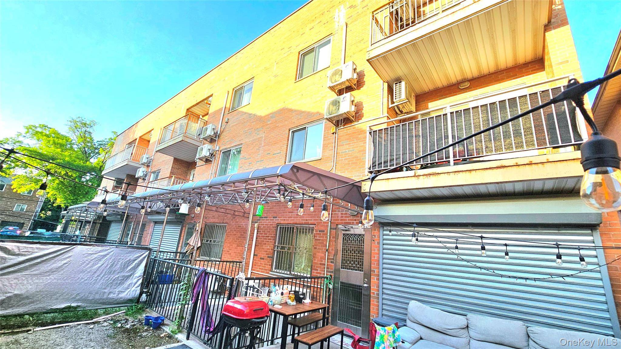 4210 164 ST, Flushing, NY 11358