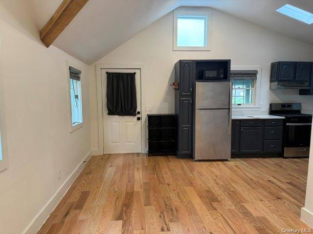 41 Chestnut AVE, Poquott, NY 11733