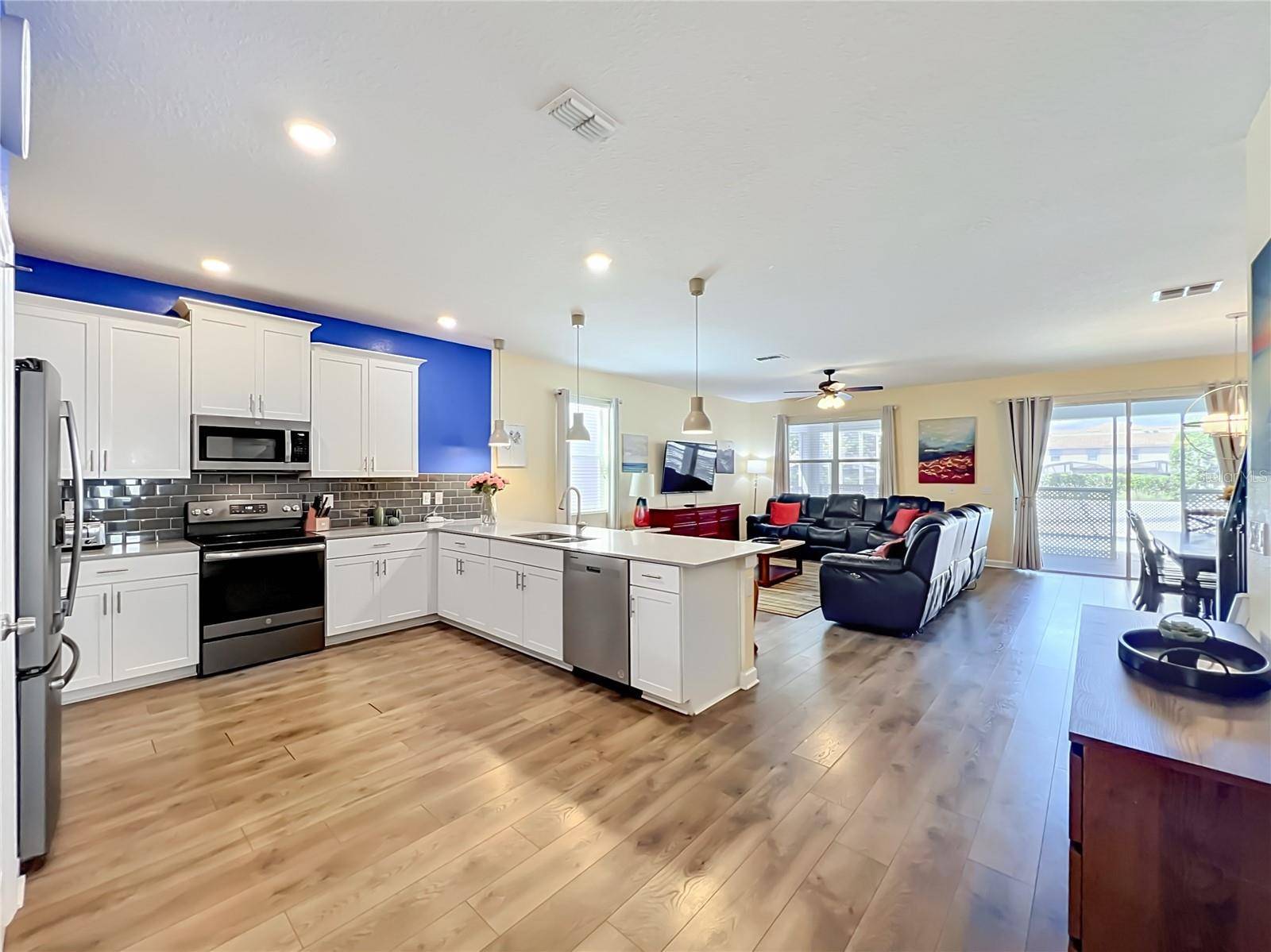 1556 MAIDSTONE CT, Davenport, FL 33896