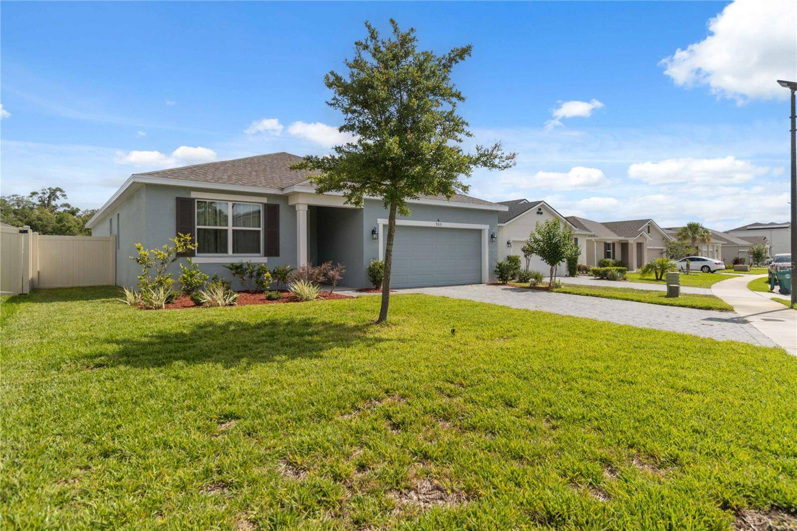 905 HONEY PETAL LN, Deland, FL 32720