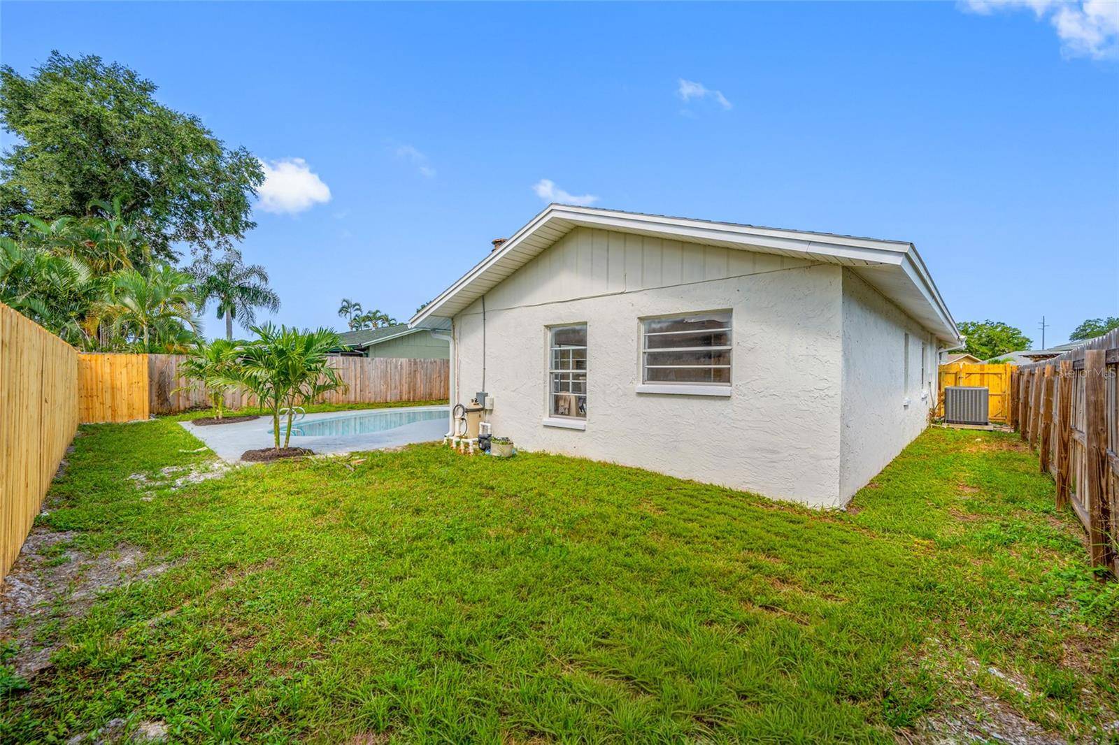 6853 SANDWATER TRL N, Pinellas Park, FL 33781