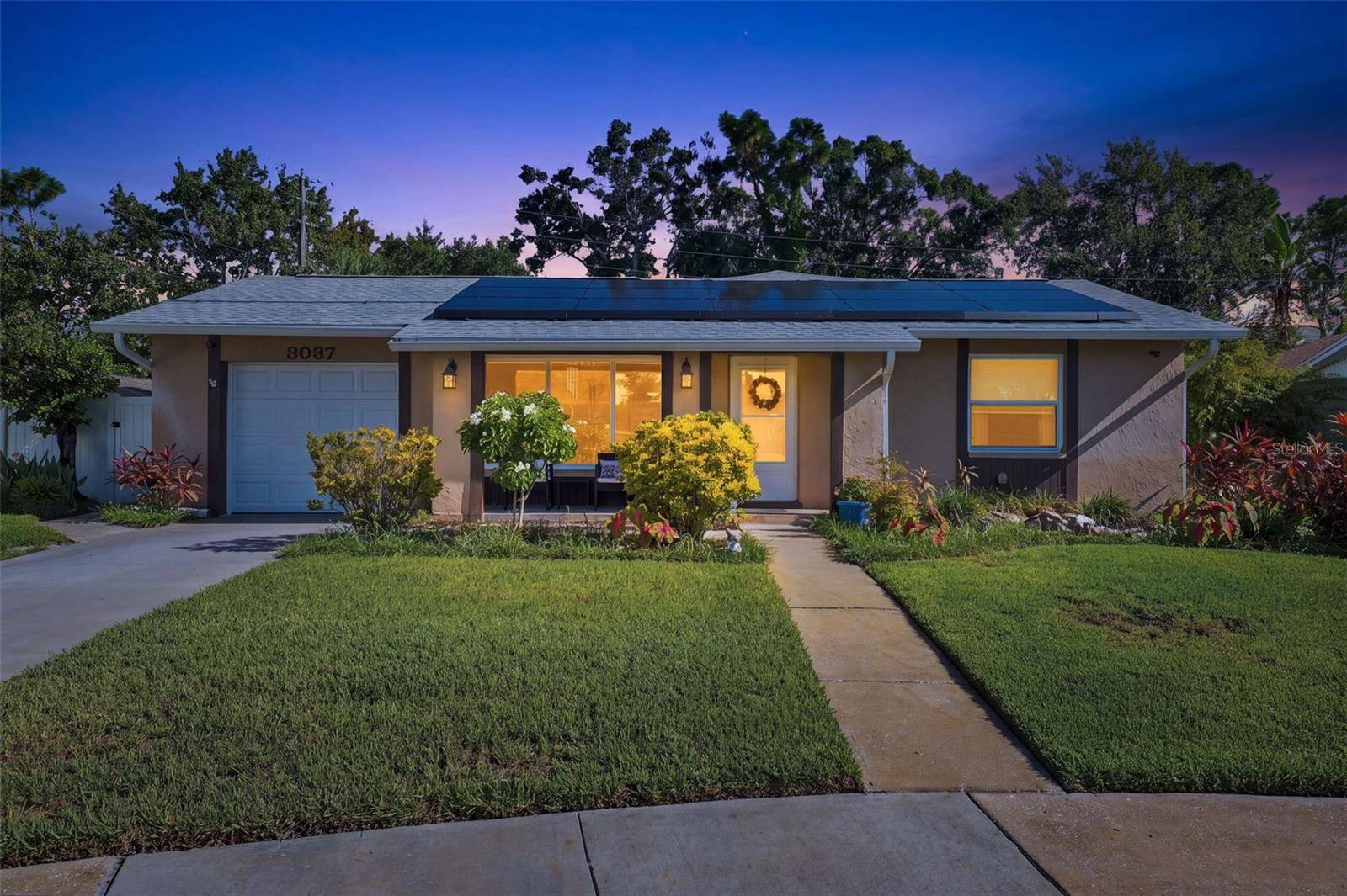 8037 POWDER HORN CIR, Largo, FL 33773