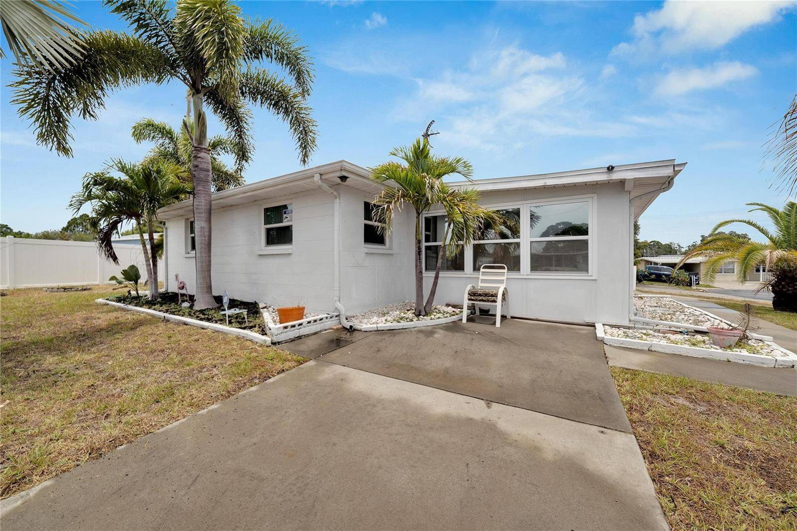 12093 104TH LN, Largo, FL 33773