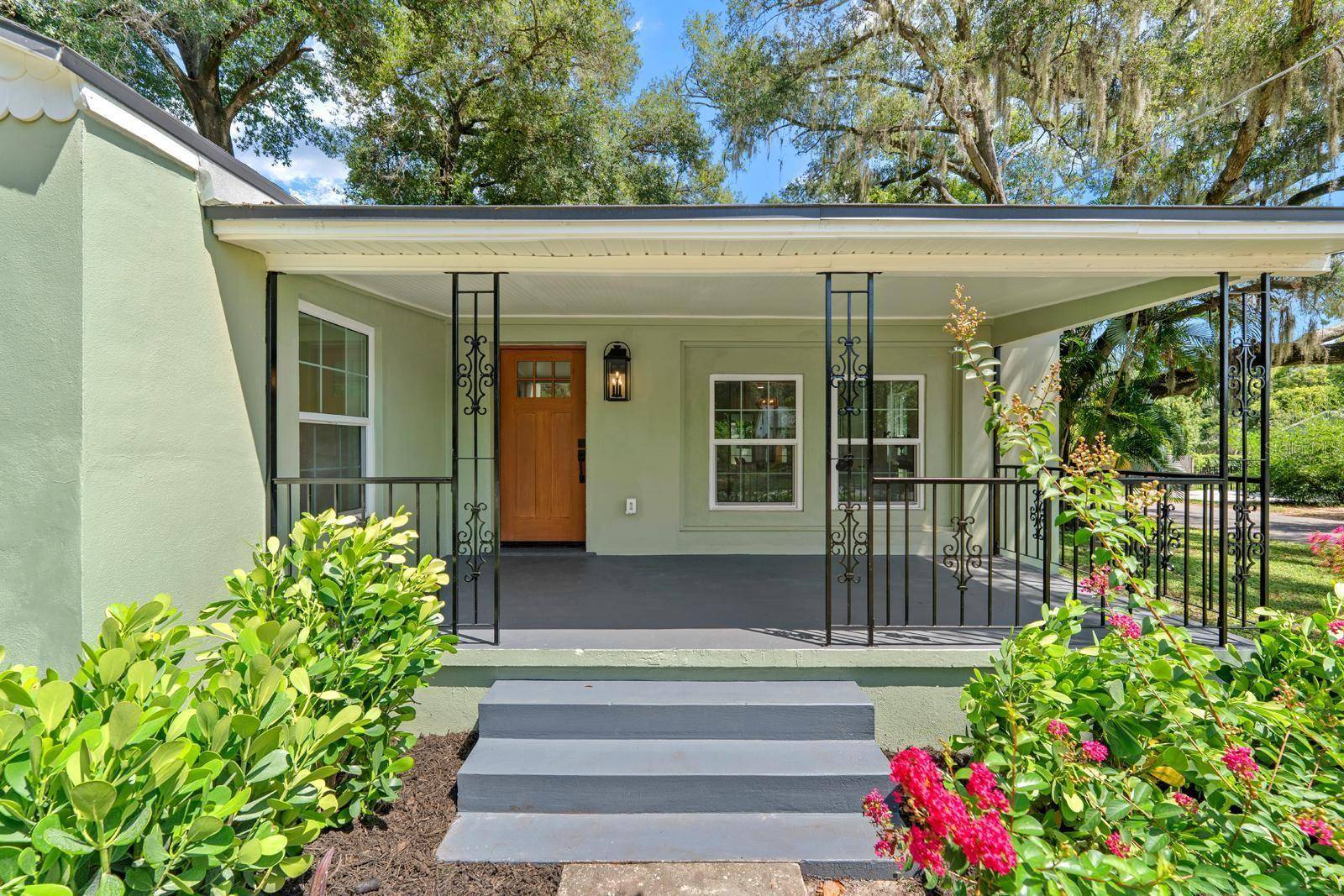 1230 E HENRY AVE, Tampa, FL 33604