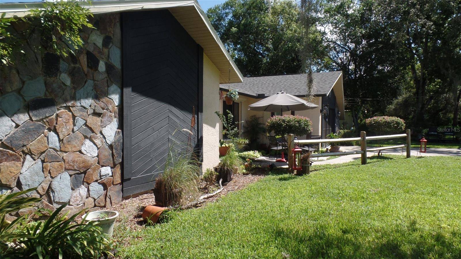 8057 DELAWARE DR, Weeki Wachee, FL 34607