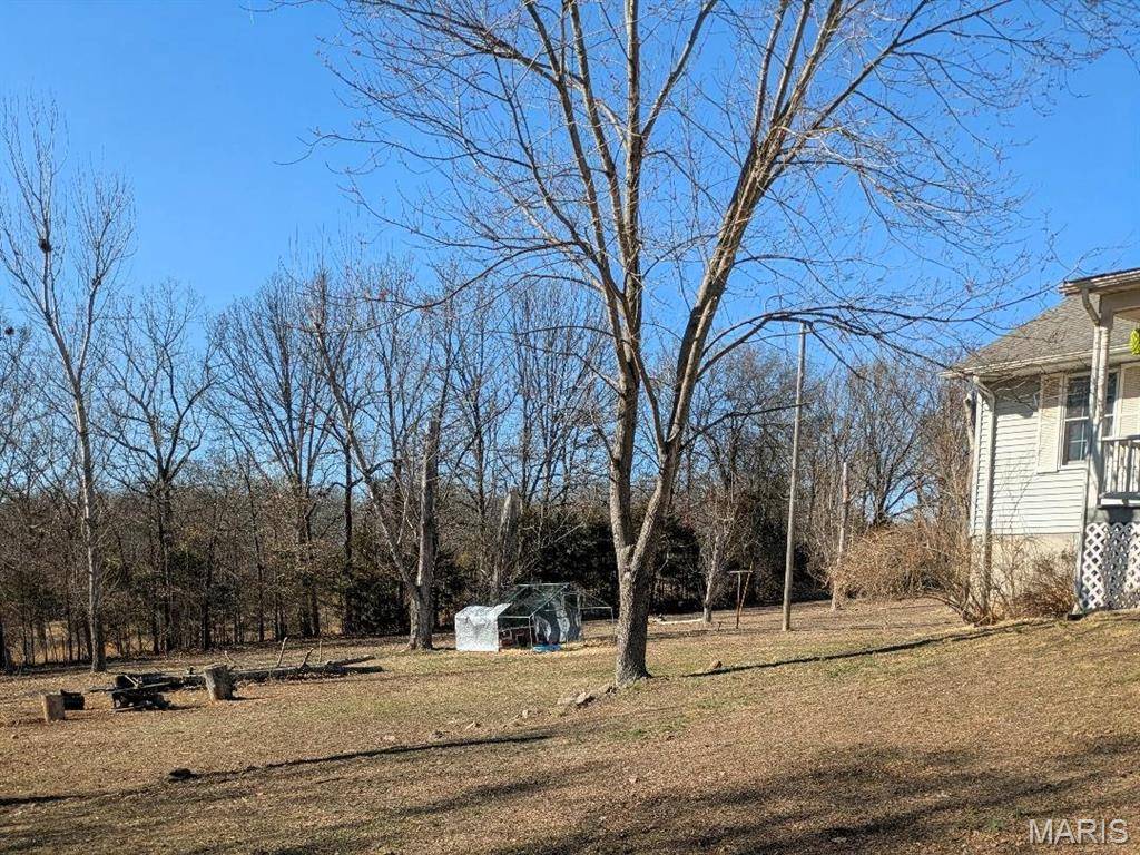 17351 County Road 1060, St James, MO 65559