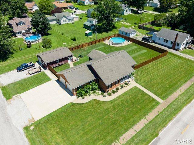 211 W Old Route 66, Mount Olive, IL 62069