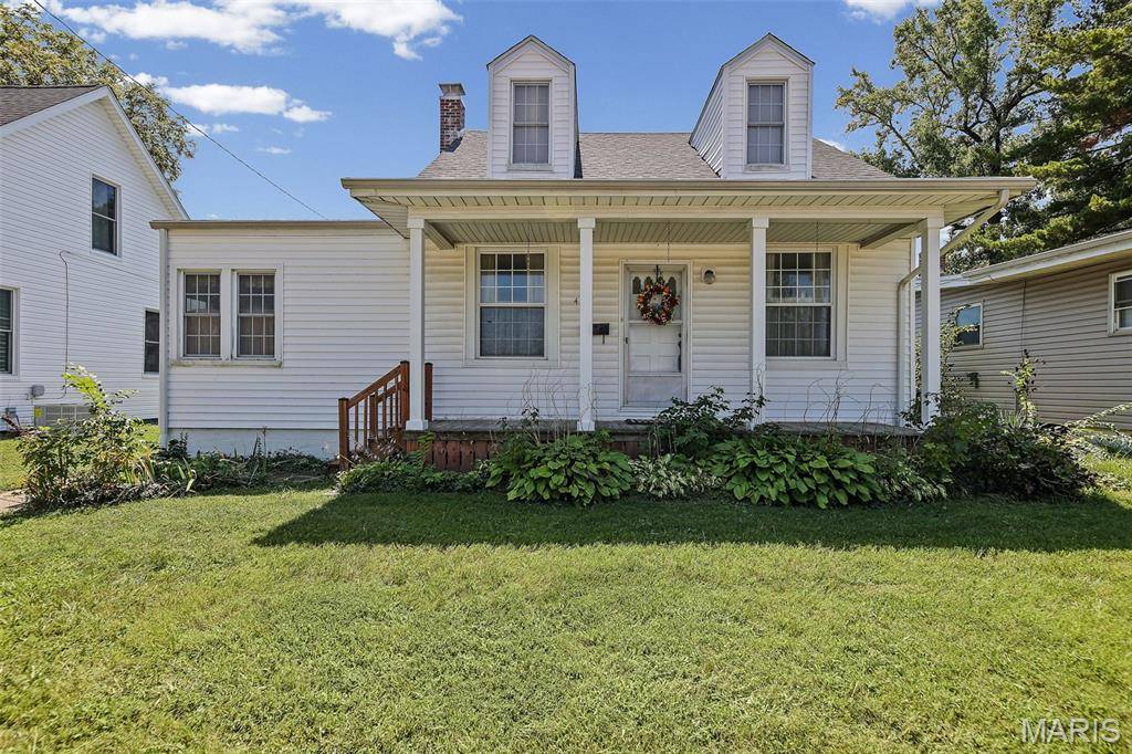 427 W 3rd ST, O'fallon, IL 62269