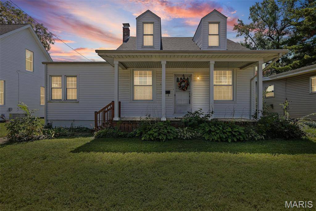 427 W 3rd ST, O'fallon, IL 62269
