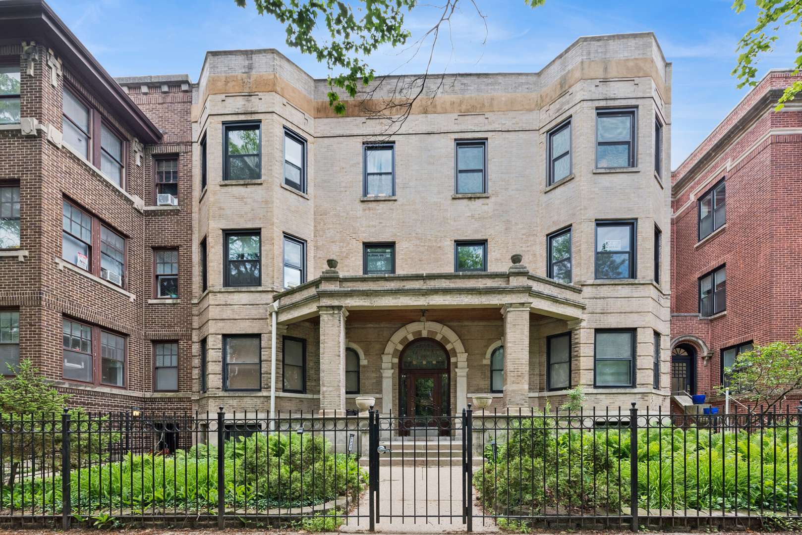 1229 W North Shore AVE #3W, Chicago, IL 60626