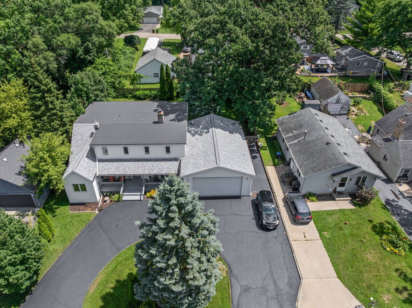 3422 Oakwood DR, Island Lake, IL 60042