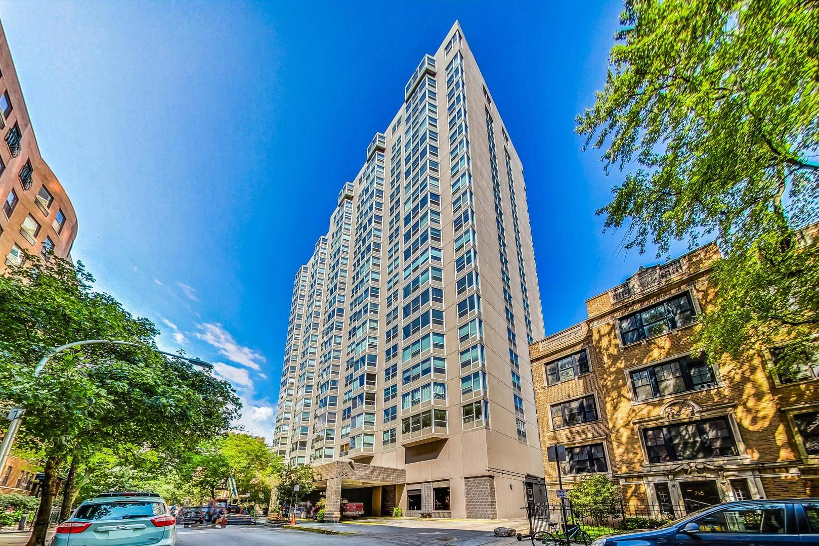 720 W Gordon TER #5M, Chicago, IL 60613