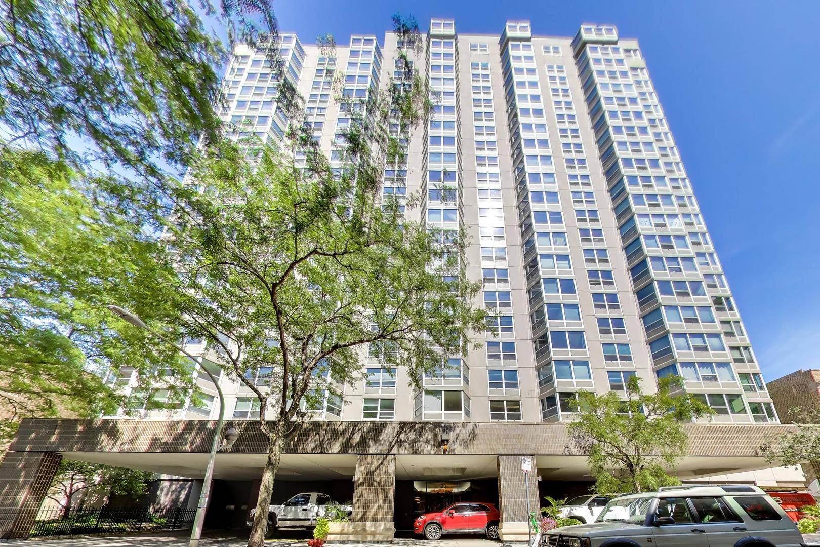 720 W Gordon TER #5M, Chicago, IL 60613