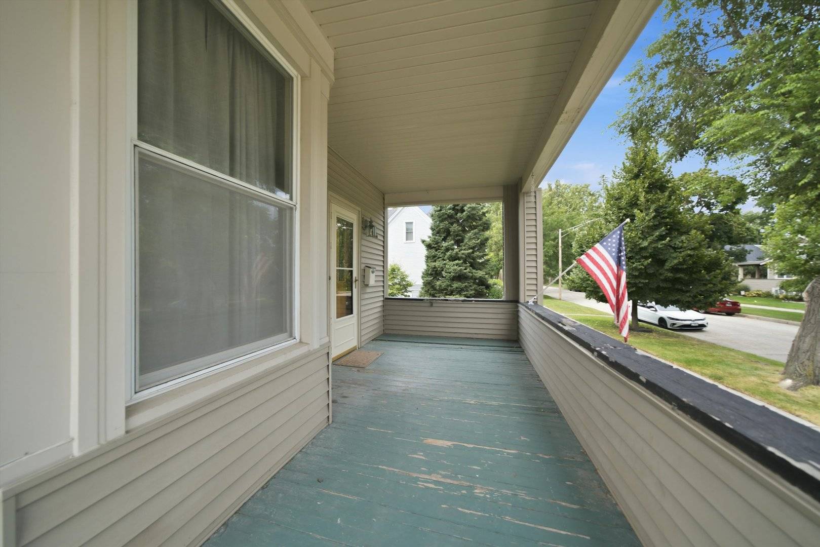 4246 Blanchan AVE, Brookfield, IL 60513