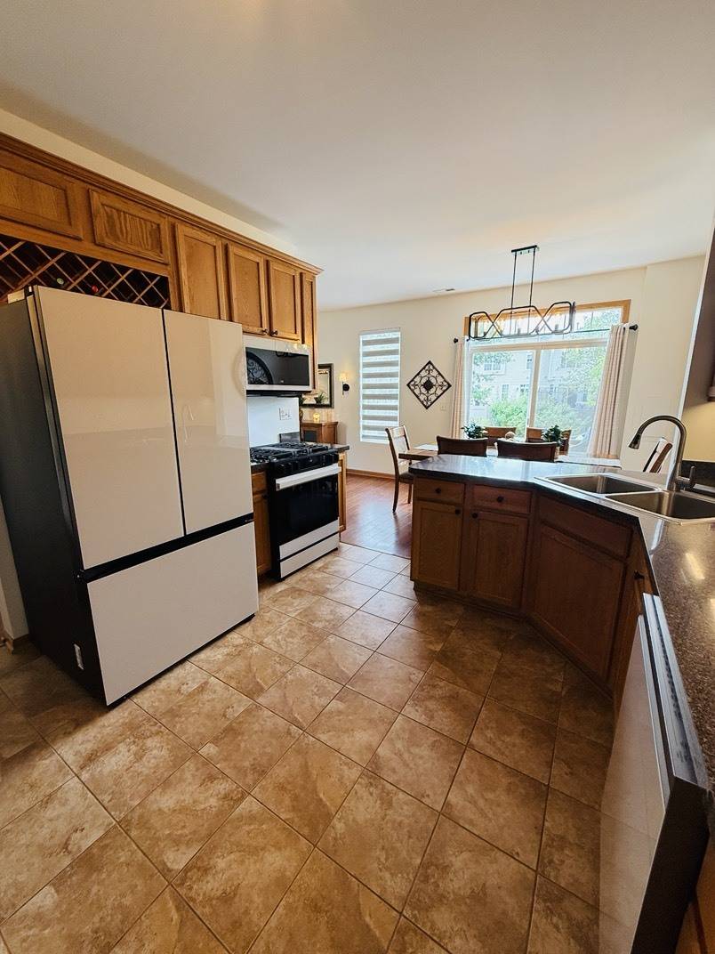 25061 Clare CIR, Manhattan, IL 60442