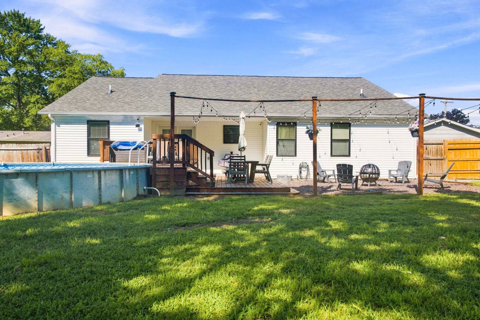 1304 Main ST, Carterville, IL 62918