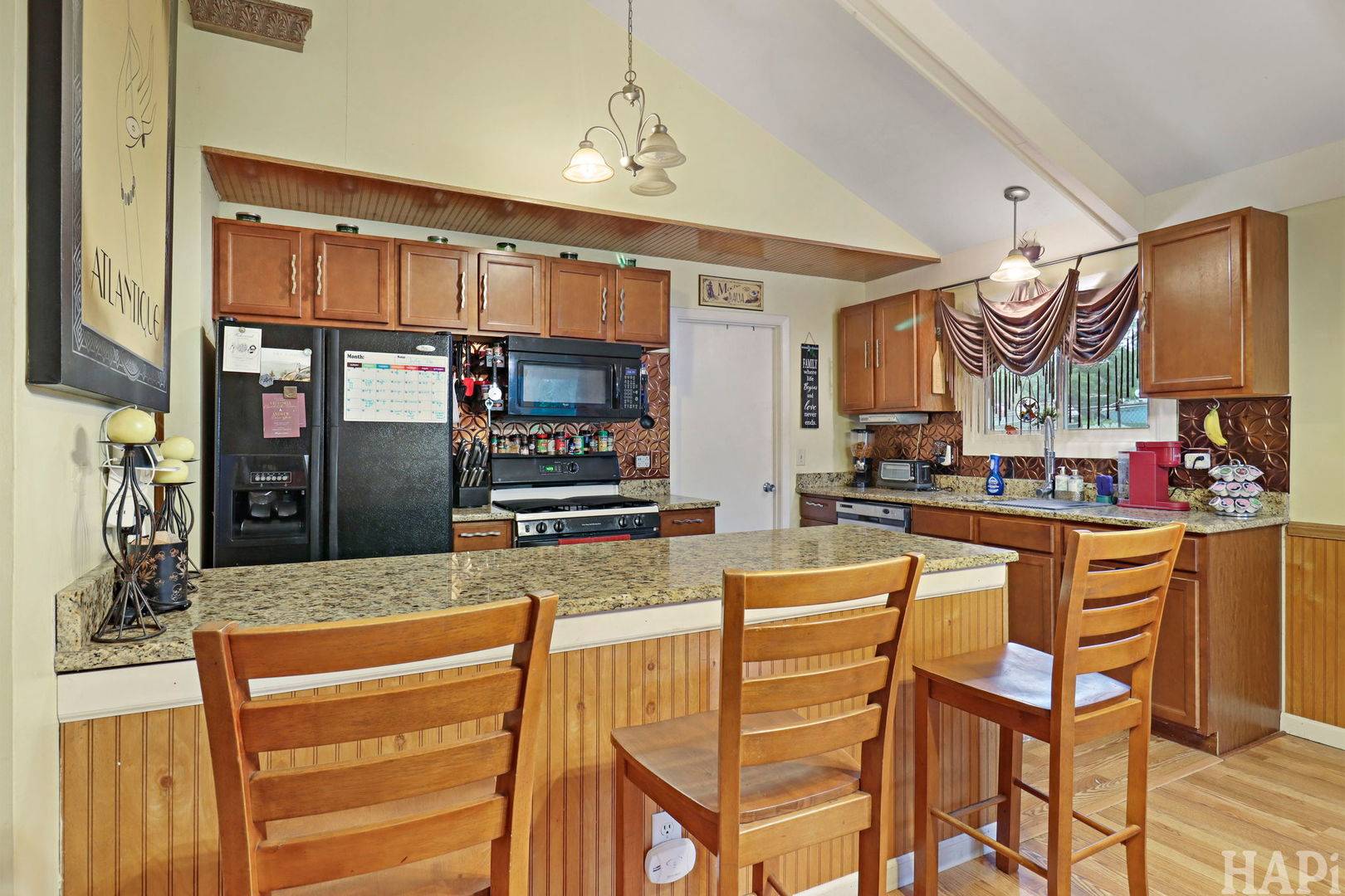 214 Augusta DR, Mchenry, IL 60050