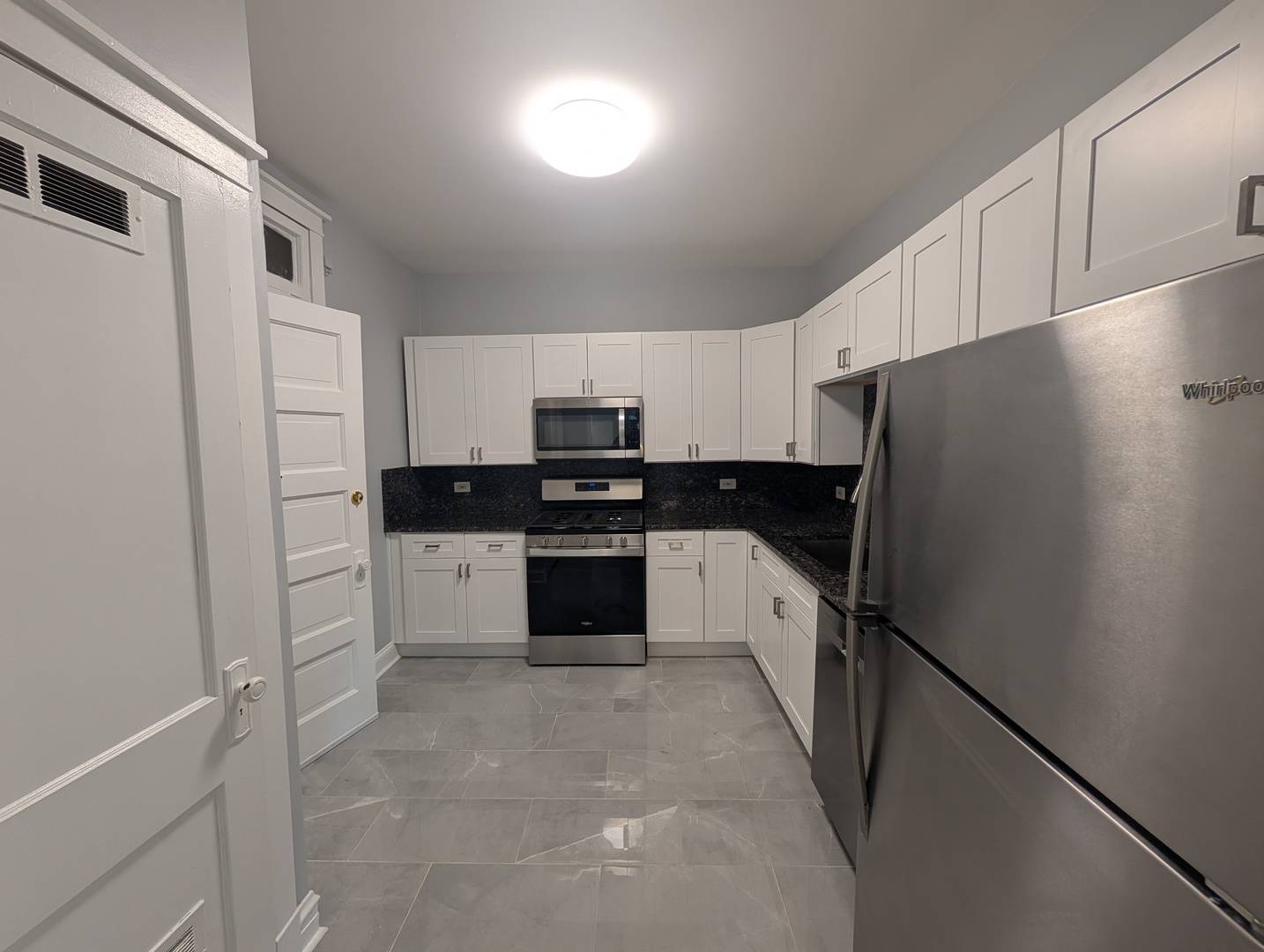 1457 W Foster AVE #3r, Chicago, IL 60640