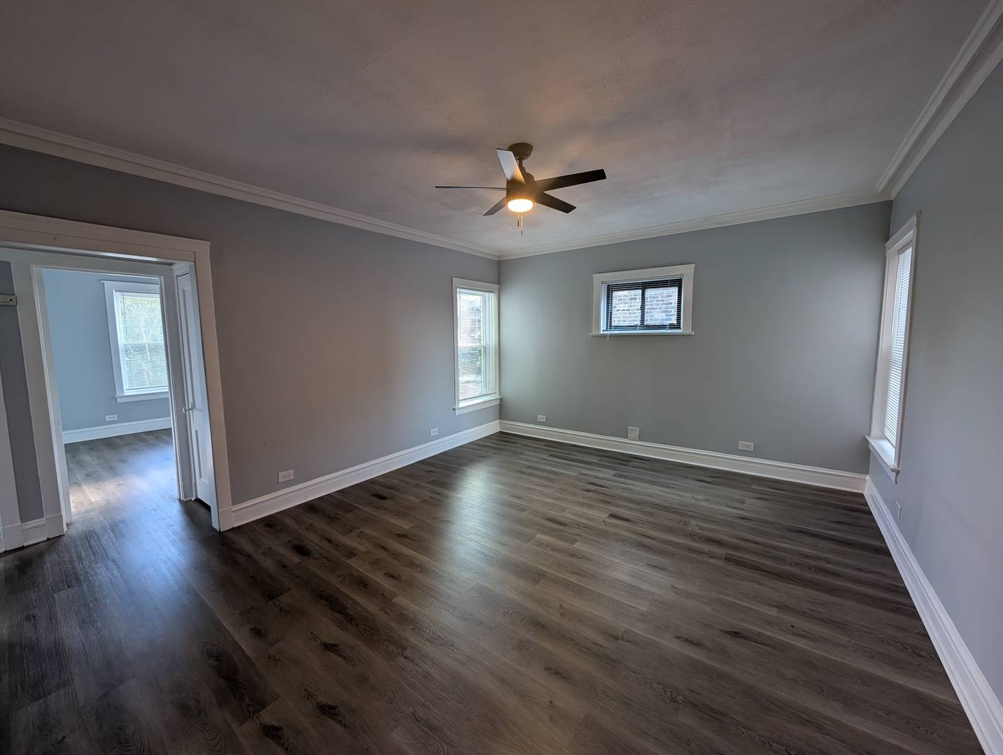 1457 W Foster AVE #3r, Chicago, IL 60640