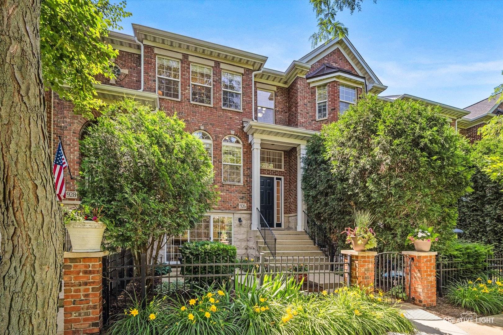 926 Shandrew DR #926, Naperville, IL 60540