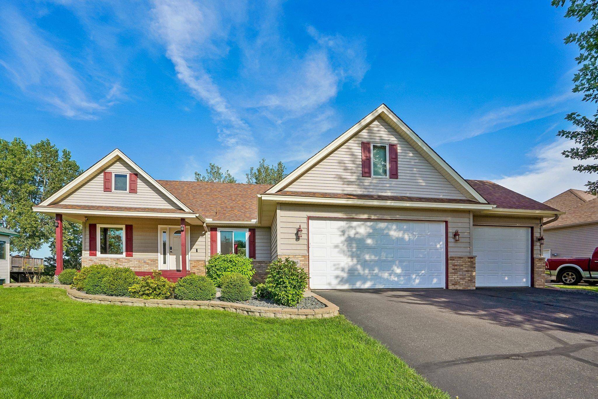 22865 Zion Pkwy NW, Oak Grove, MN 55005