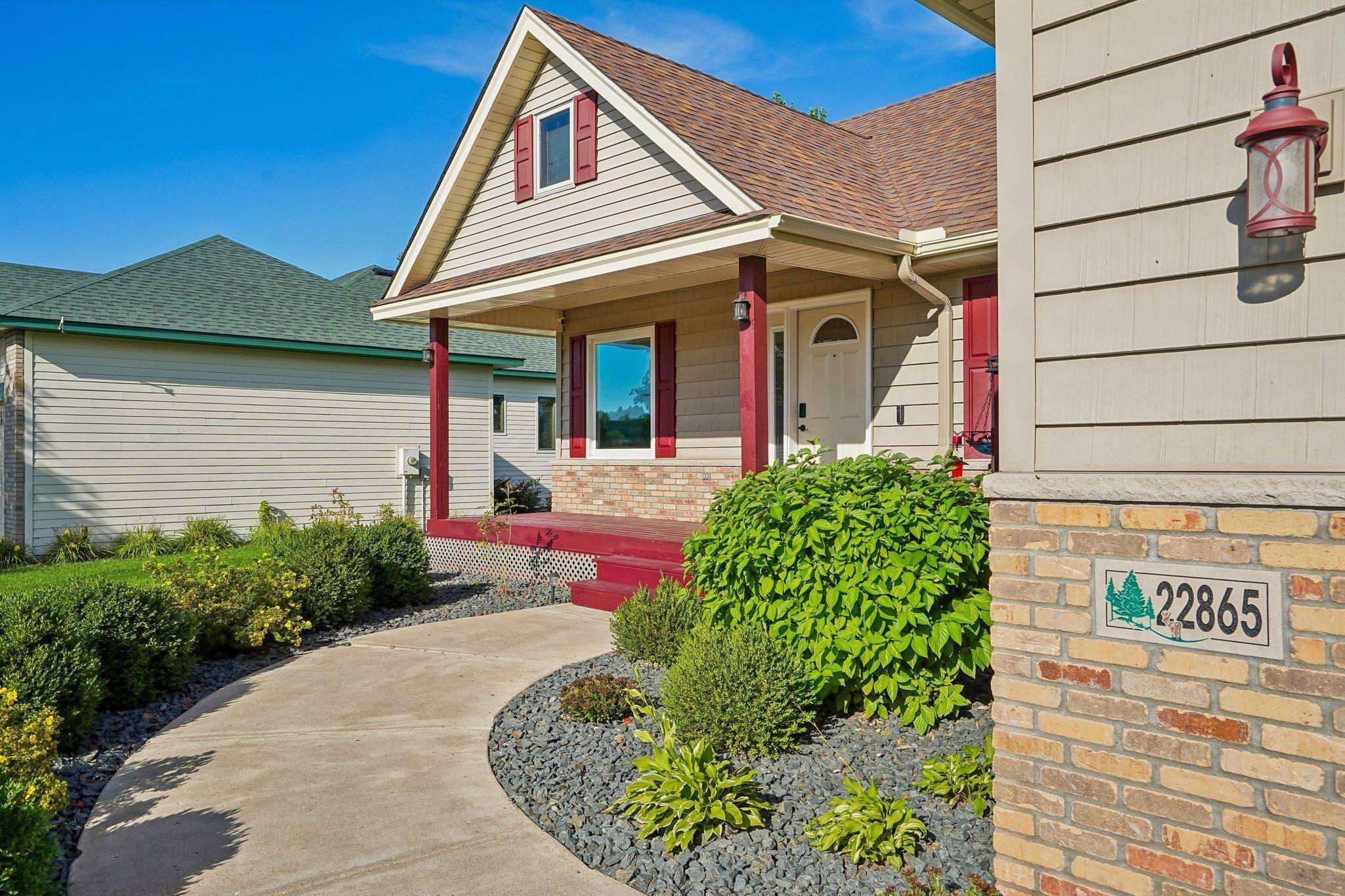 22865 Zion Pkwy NW, Oak Grove, MN 55005