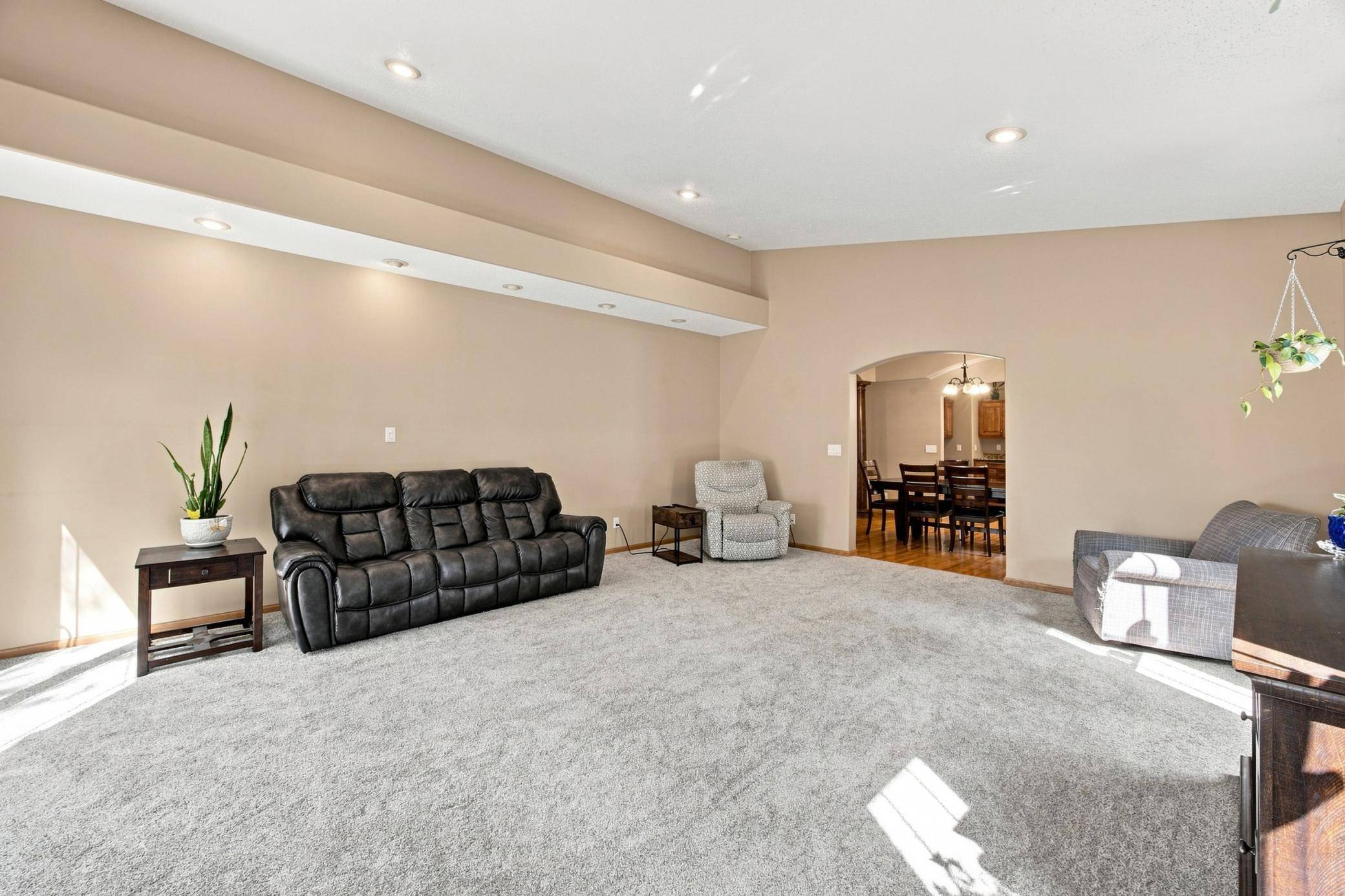 754 Wyndemere DR, West Fargo, ND 58078