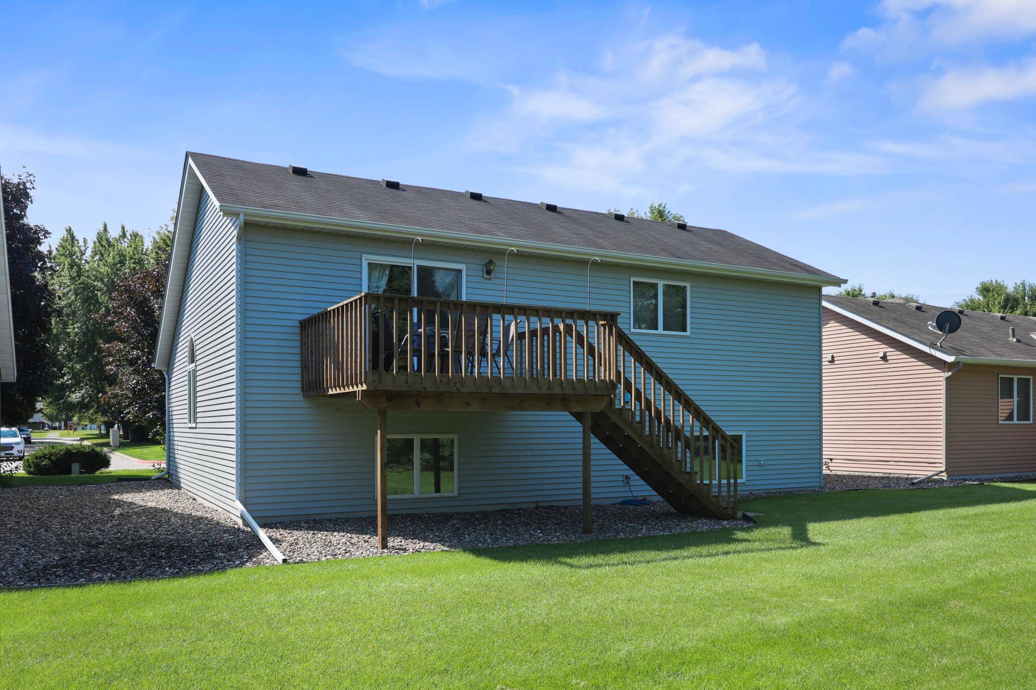 25 Pine Tree CT, Sartell, MN 56377