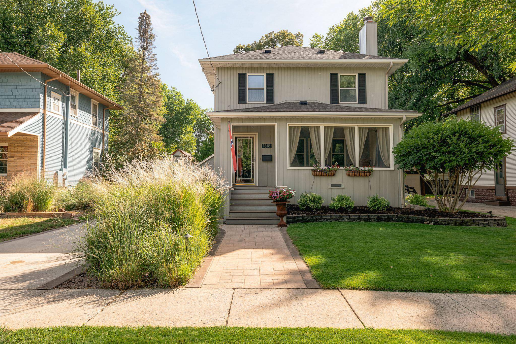 1318 7th ST S, Fargo, ND 58103