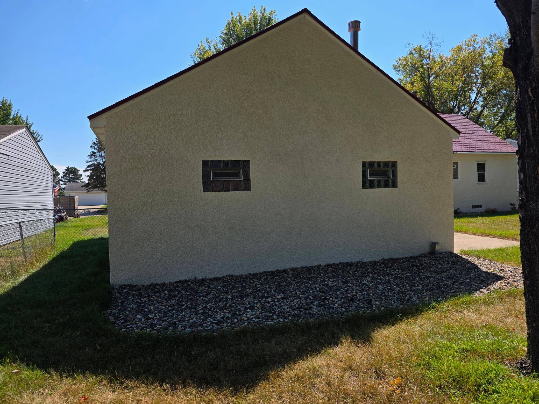 1747 Pinewood DR, Shoreview, MN 55126