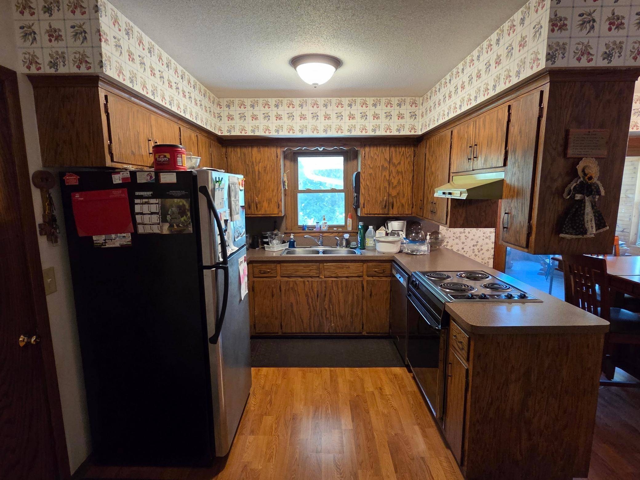 10 W Golden Lake RD, Circle Pines, MN 55014