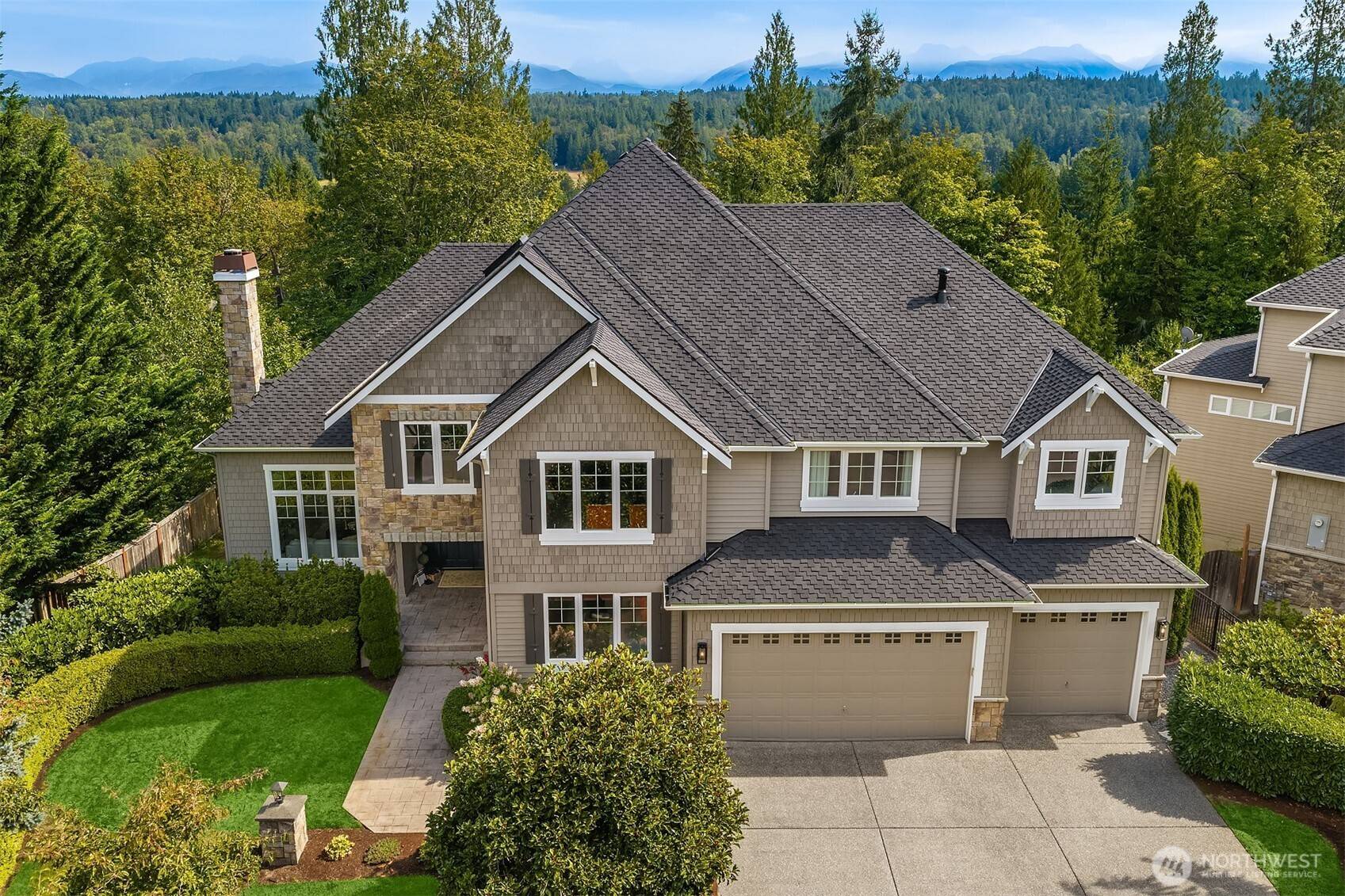 2046 277th AVE SE, Sammamish, WA 98075