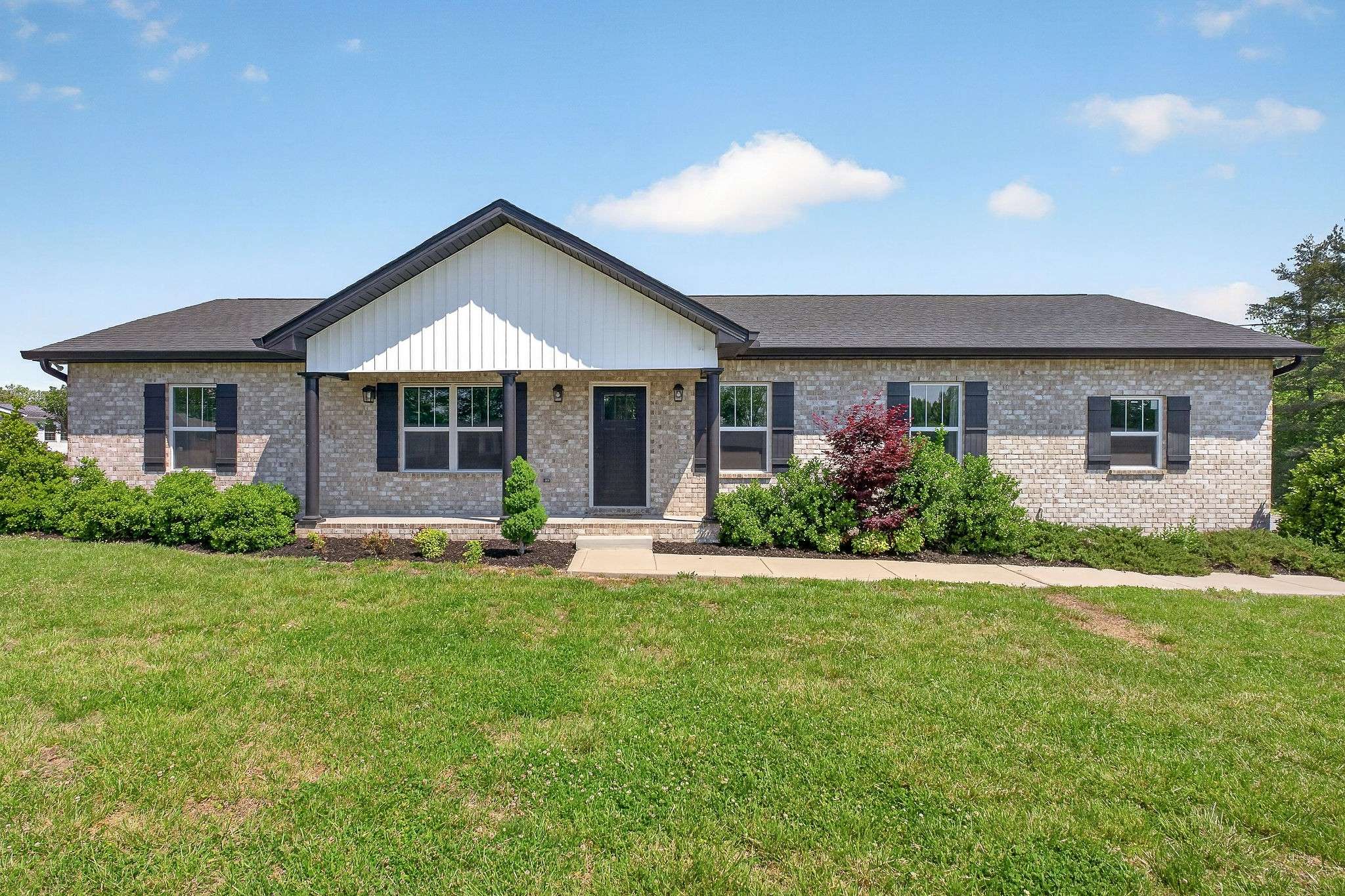 702 Cill St, Smithville, TN 37166