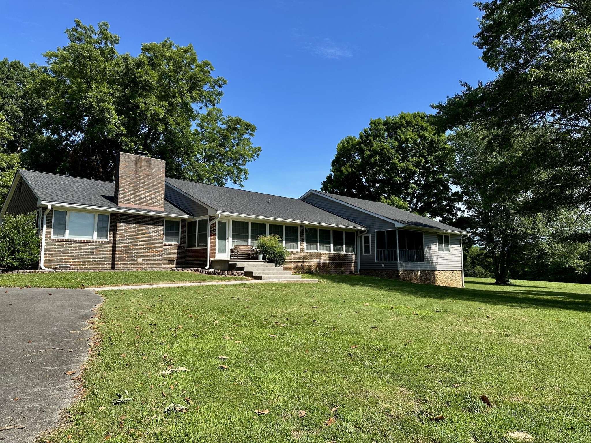 991 Highway 39 #E, Englewood, TN 37329