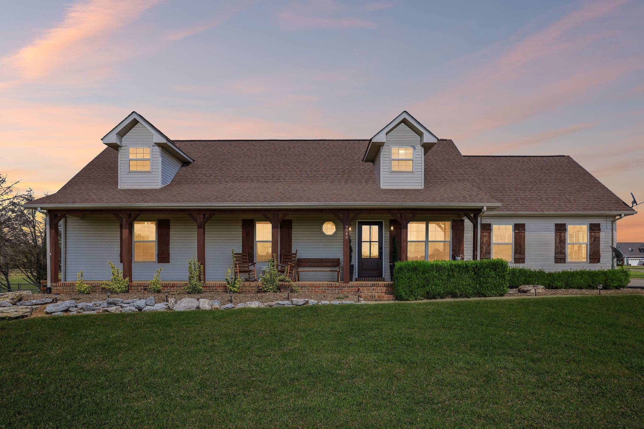 9949 Midland Rd, Bell Buckle, TN 37020