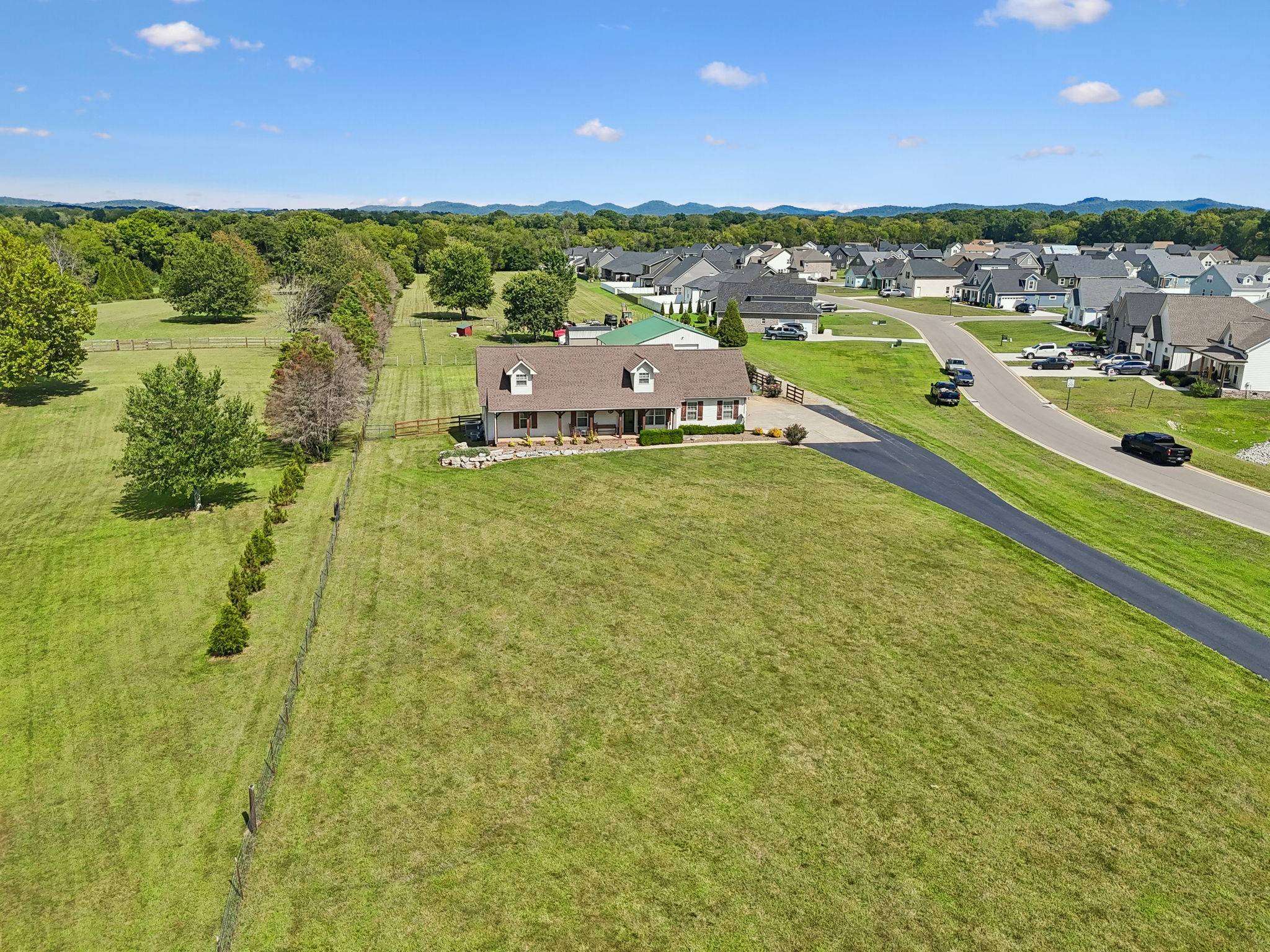 9949 Midland Rd, Bell Buckle, TN 37020