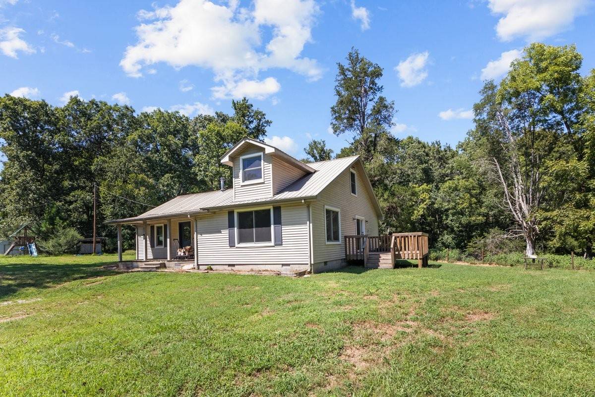 6371 Hassell Creek Rd, Lyles, TN 37098